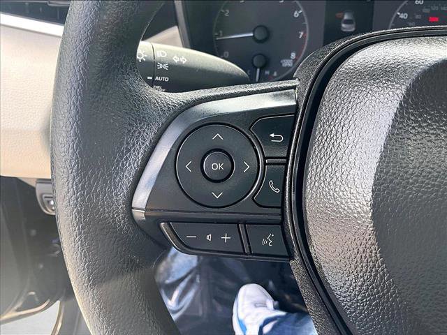 Used 2025 Toyota Corolla LE image 19