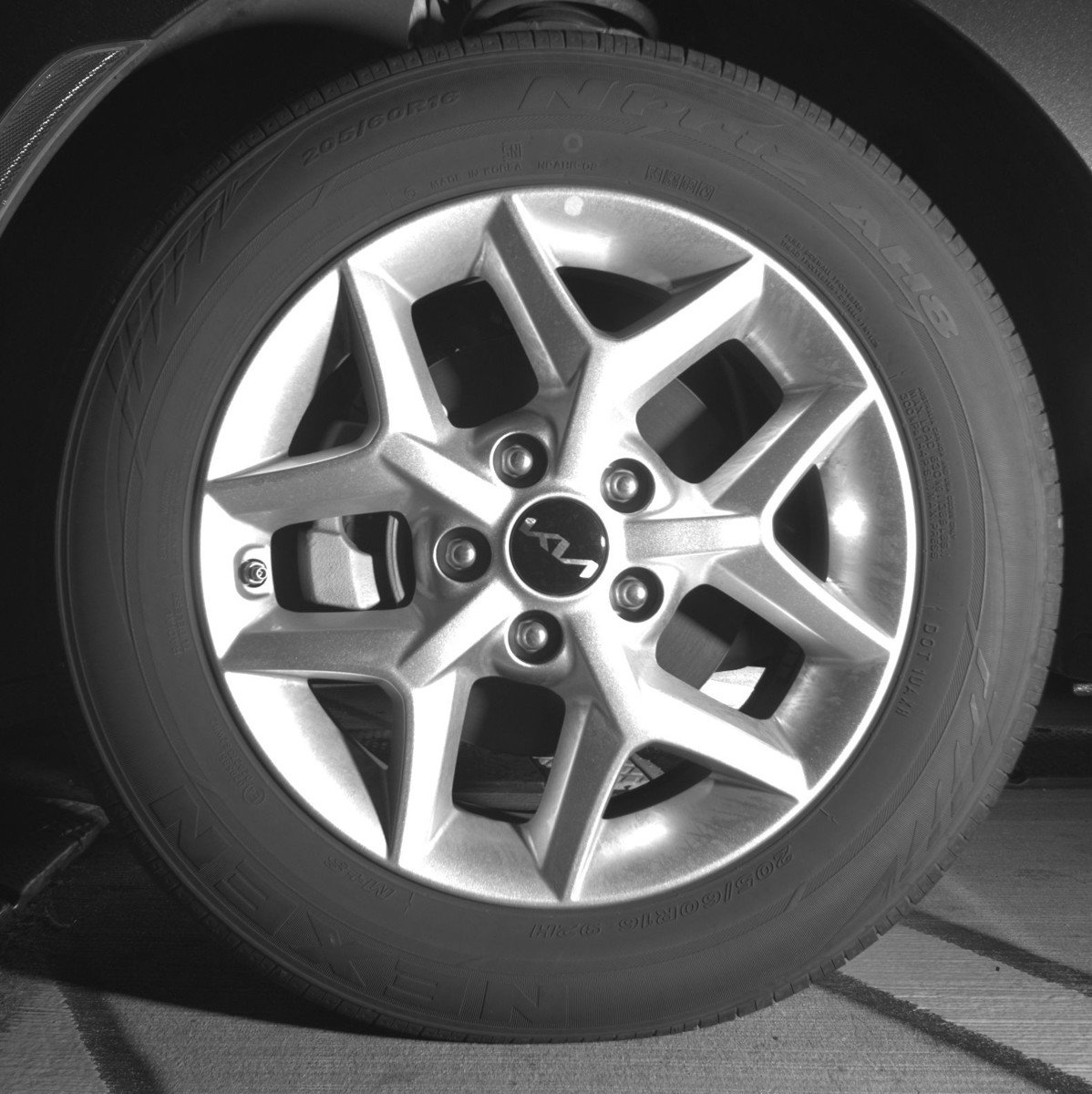 Used 2025 Kia Soul LX w/ LX Technology Package FWD image 12