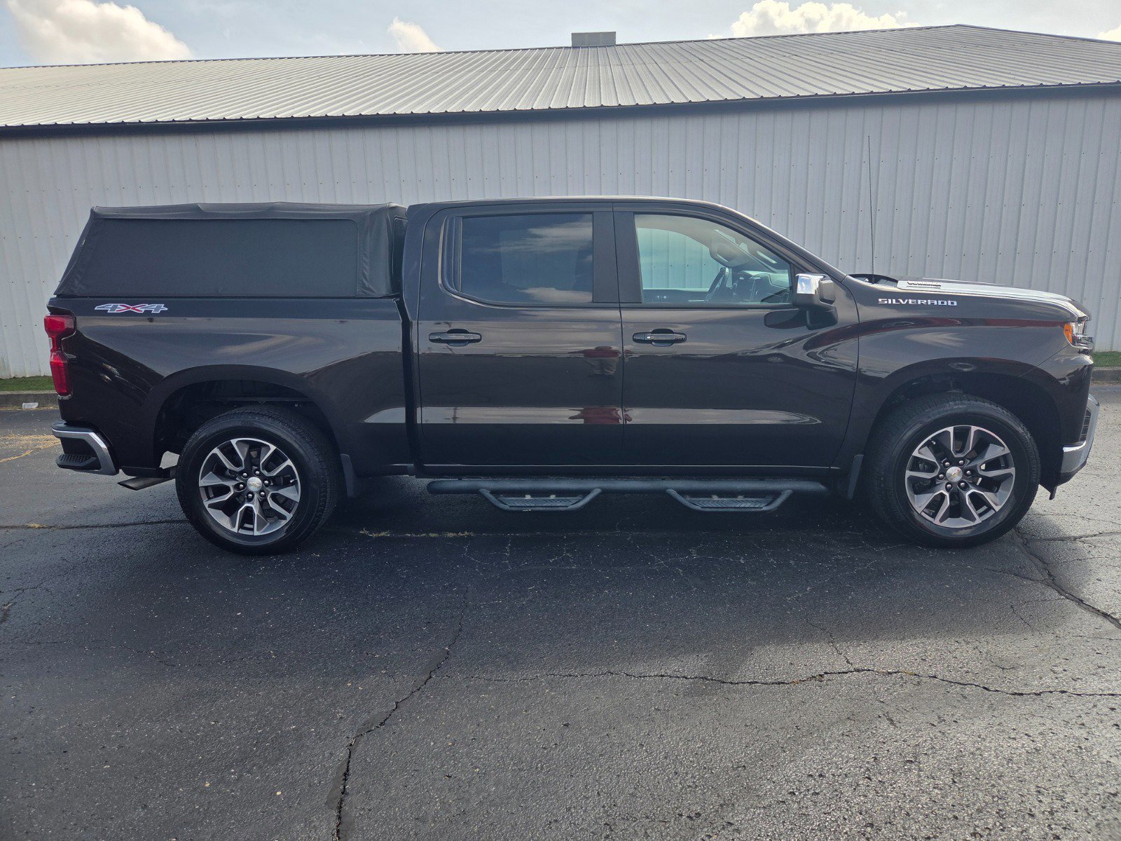 Used 2020 Chevrolet Silverado 1500 LT w/ All-Star Edition image 2