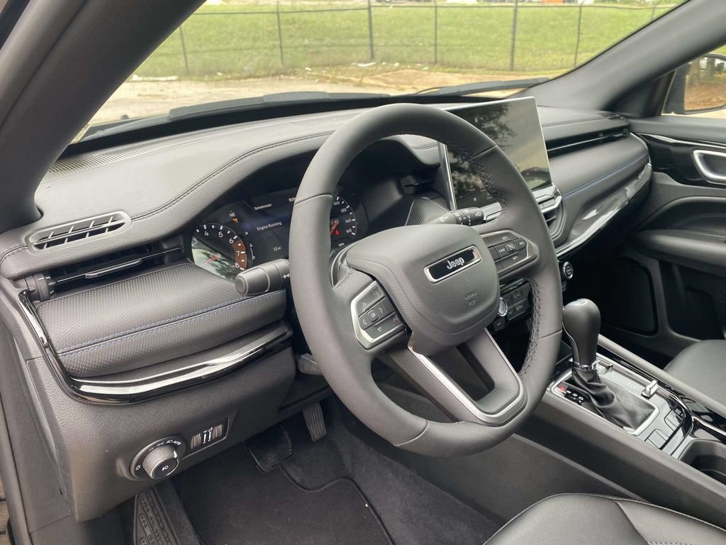 New 2026 Jeep Compass Latitude AWD/4WD image 46