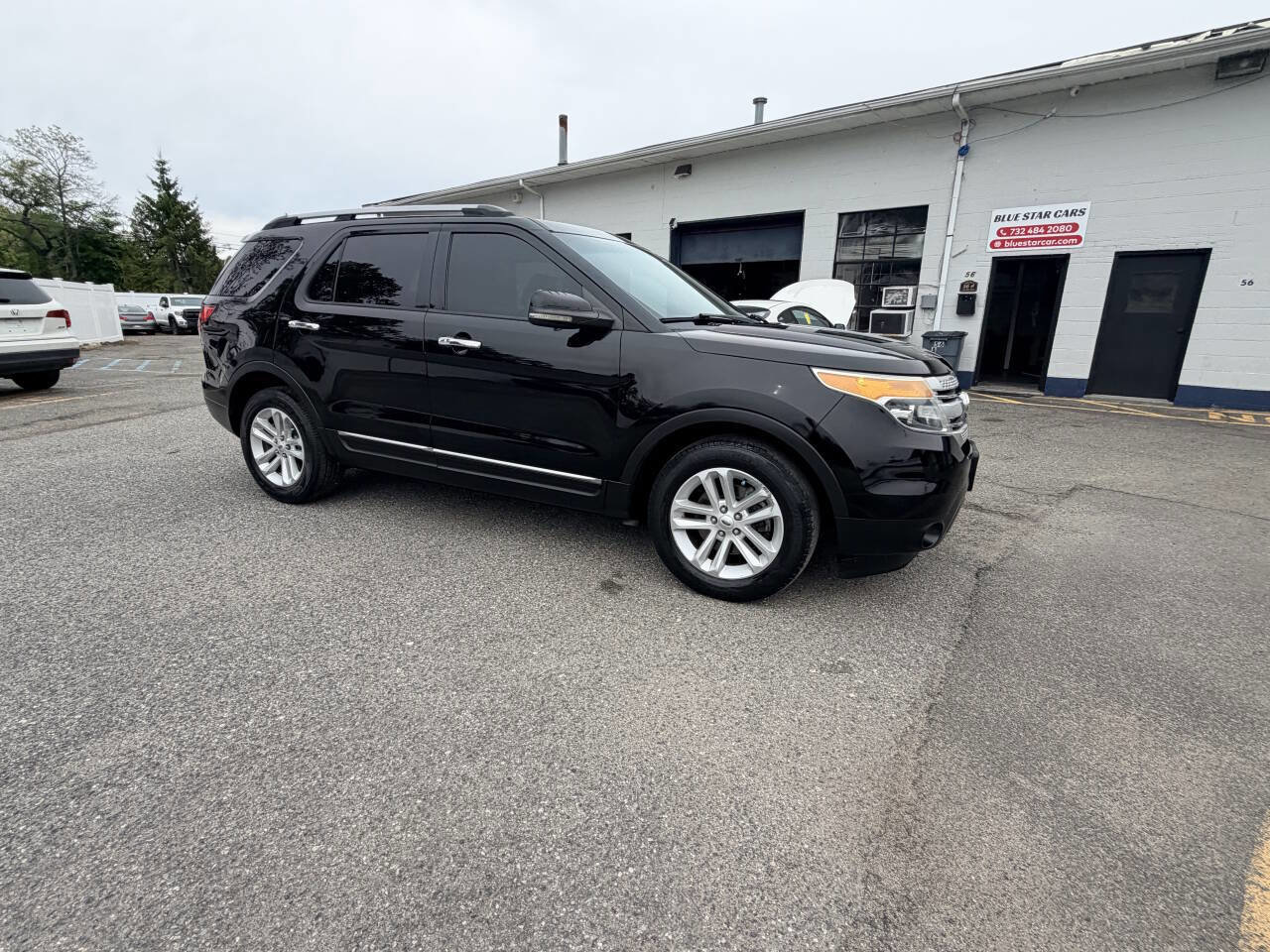 Used 2012 Ford Explorer XLT w/ Class III Trailer Tow Pkg FWD image 17