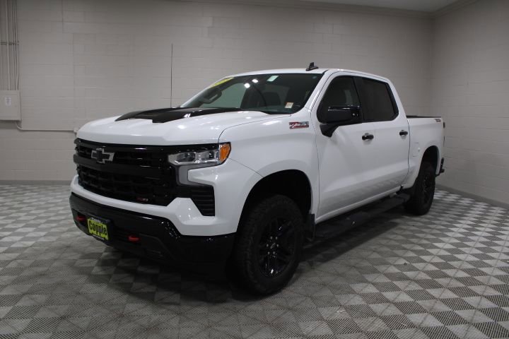 Used 2023 Chevrolet Silverado 1500 LT Trail Boss w/ Protection Package image 7