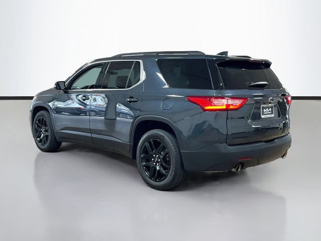 Used 2019 Chevrolet Traverse LT w/ LPO, Blackout Package FWD image 5