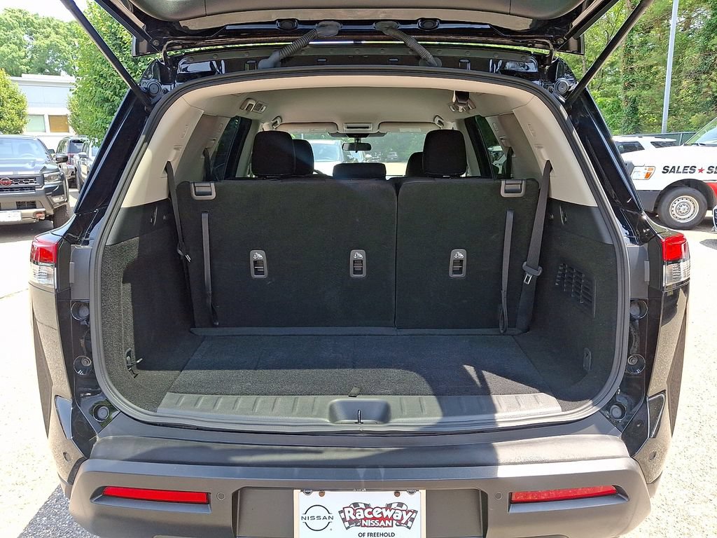 Certified 2024 Nissan Pathfinder S AWD/4WD image 30