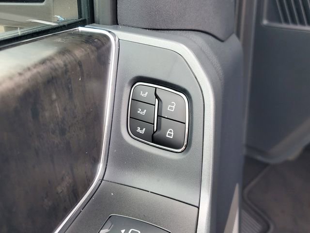 Used 2024 Ford F250 Lariat w/ Lariat Ultimate Package AWD/4WD image 18