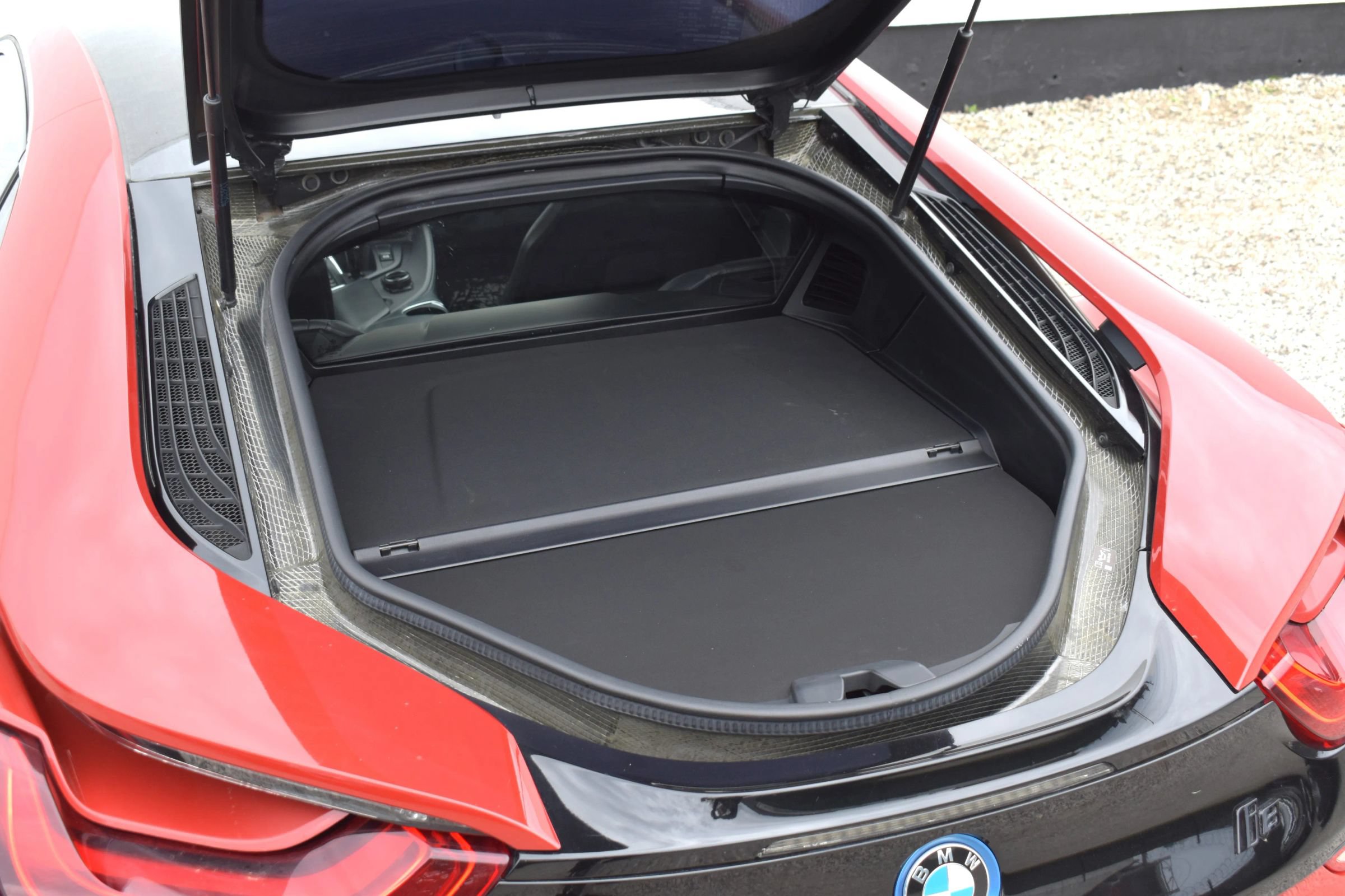 Used 2017 BMW i8 AWD/4WD image 46