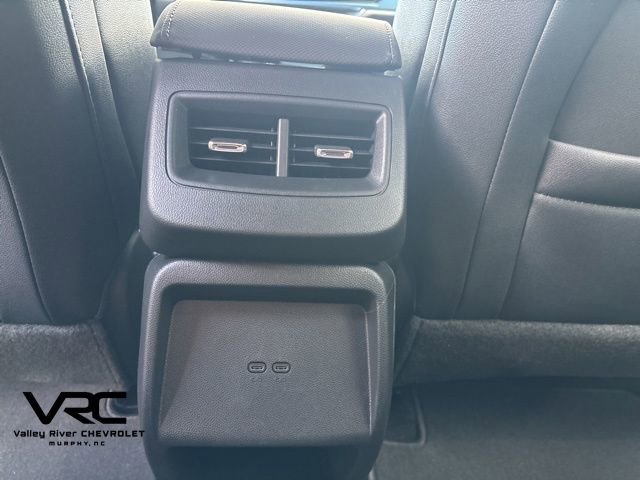 New 2026 Chevrolet Equinox EV LT image 17