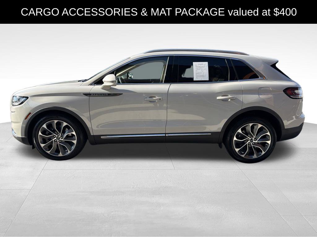 Used 2023 Lincoln Nautilus Reserve AWD/4WD image 4