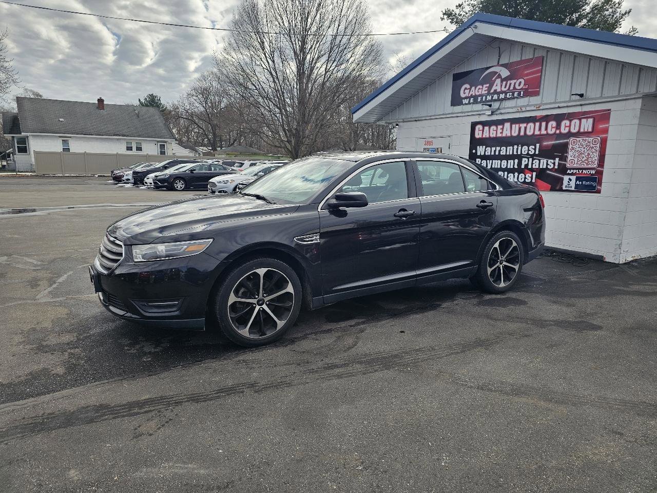 Used 2014 Ford Taurus SEL w/ Equipment Group 201A image 5