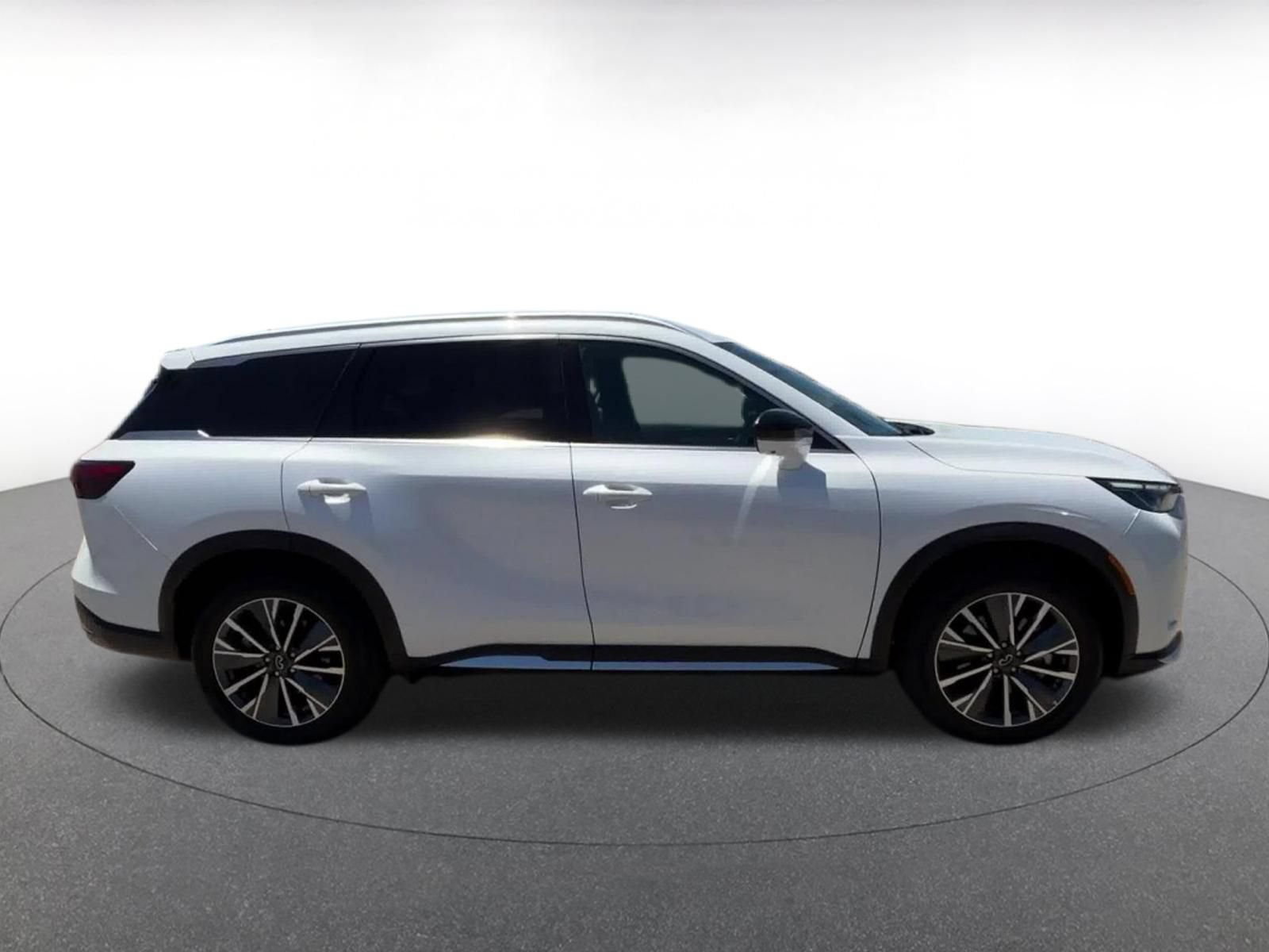 Used 2026 INFINITI QX60 Luxe AWD/4WD image 16