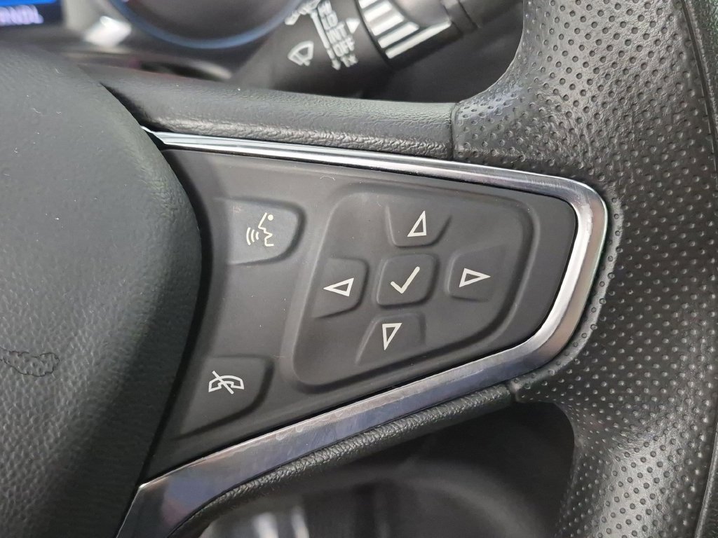 Used 2024 Chevrolet Equinox LT FWD image 19