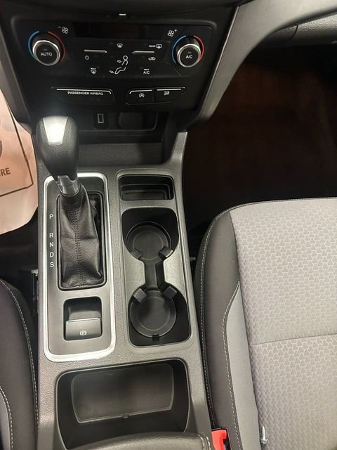 Used 2017 Ford Escape SE AWD/4WD image 10