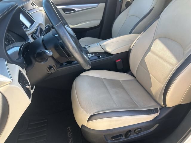 Certified 2019 INFINITI QX50 Essential w/ Premium Heat Package FWD image 22