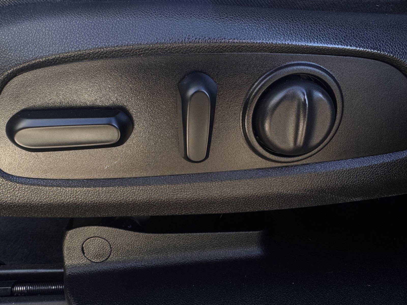 Used 2019 Chevrolet Traverse LT image 29