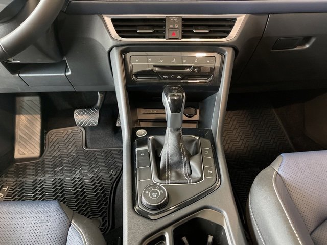 New 2026 Volkswagen Taos SEL image 22