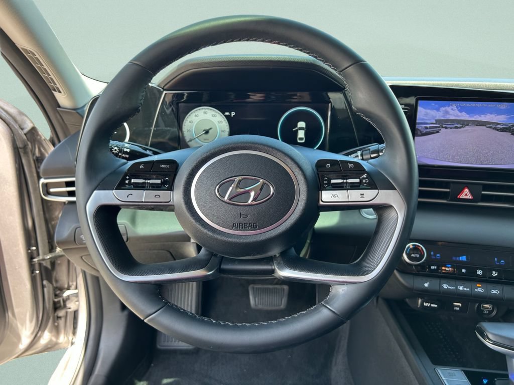 Used 2021 Hyundai Elantra SEL w/ Convenience Package FWD image 32