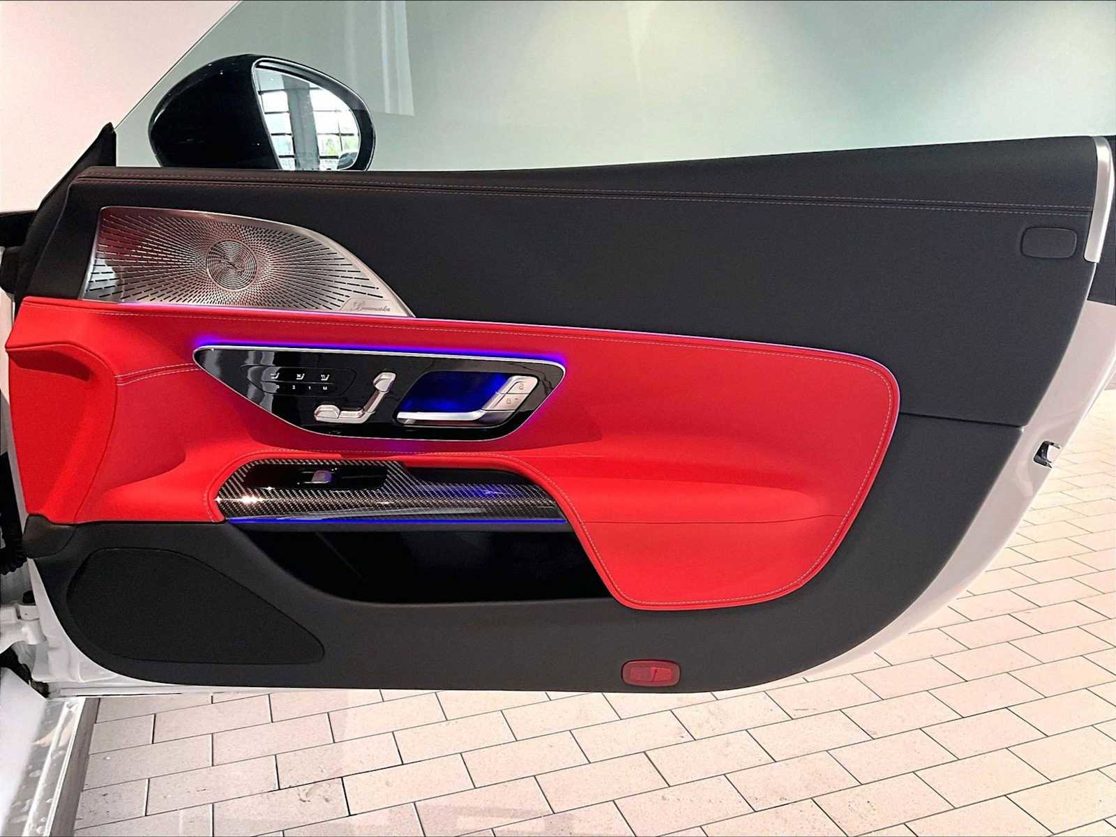 Used 2023 Mercedes-Benz SL 55 AMG 4MATIC image 27