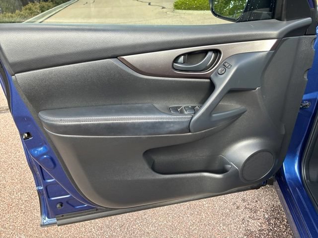 Used 2021 Nissan Rogue Sport S FWD image 19