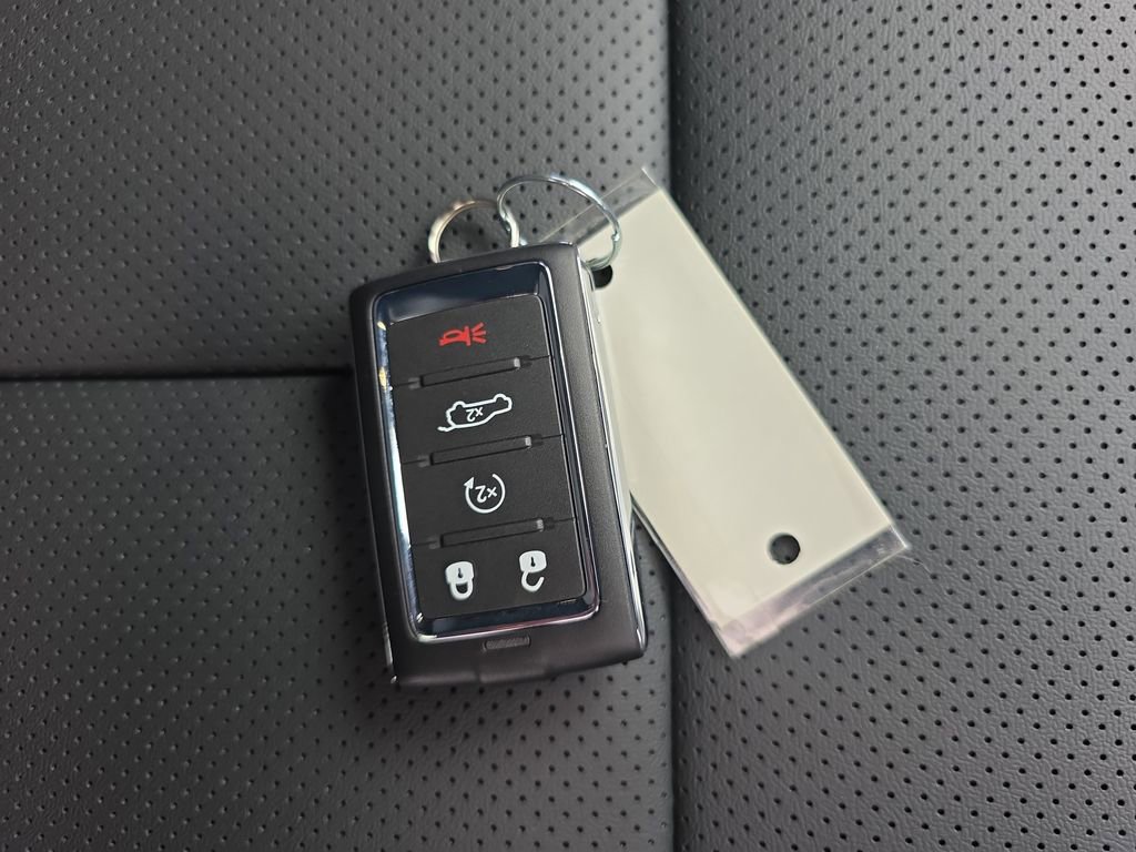 New 2026 Jeep Cherokee Limited image 34