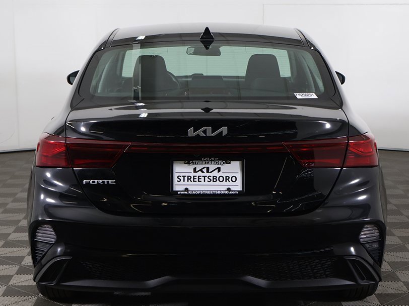 Used 2024 Kia Forte LXS image 10