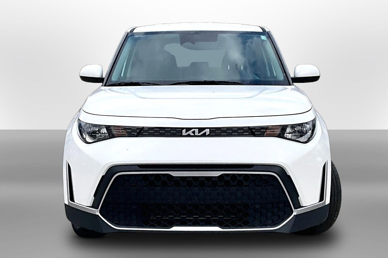 Used 2024 Kia Soul LX w/ Option Group 015 FWD image 3