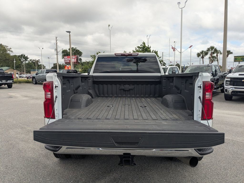 Certified 2025 Chevrolet Silverado 3500 LT w/ Safety Package AWD/4WD image 12