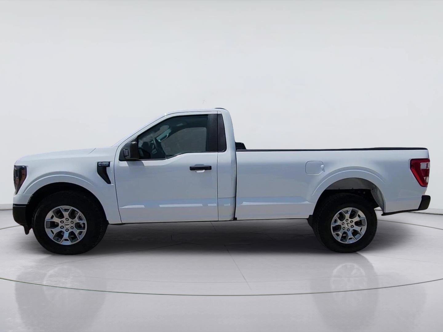Used 2023 Ford F150 XL w/ Max Trailer Tow Package RWD image 5