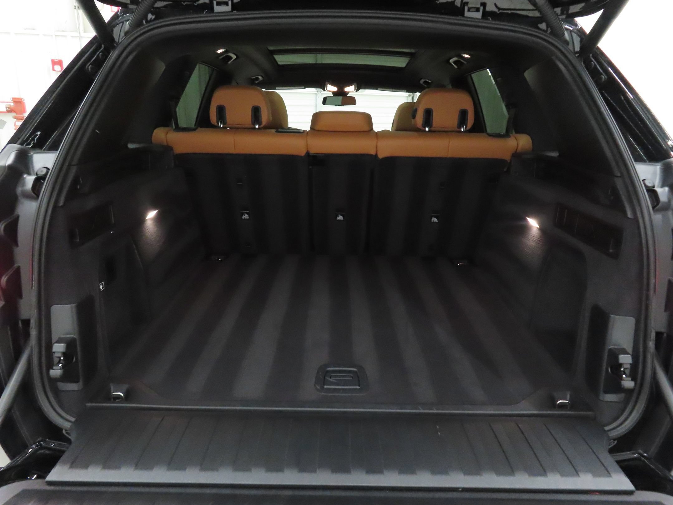 Used 2023 BMW X5 xDrive40i w/ Premium Package AWD/4WD image 24
