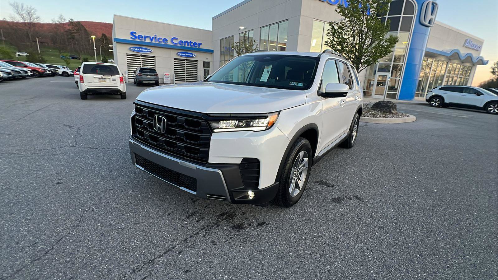 New 2026 Honda Pilot EX-L image 8
