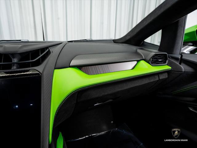 Used 2024 Lamborghini Revuelto AWD/4WD image 39