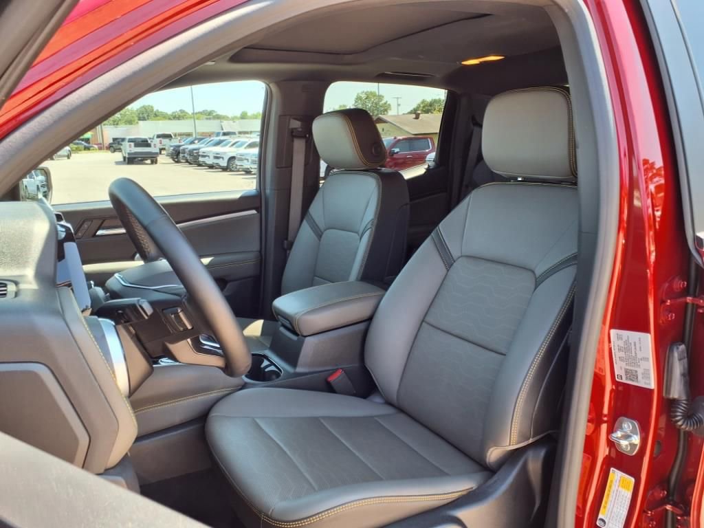 Used 2023 Chevrolet Colorado ZR2 w/ ZR2 Convenience Package III image 9