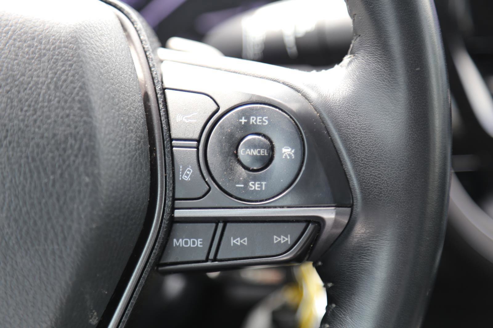 Used 2023 Toyota Camry SE FWD image 10