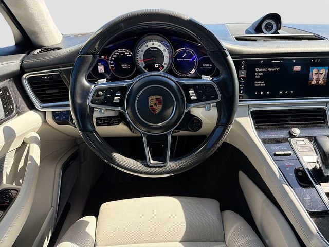 Used 2018 Porsche Panamera Turbo Executive image 17