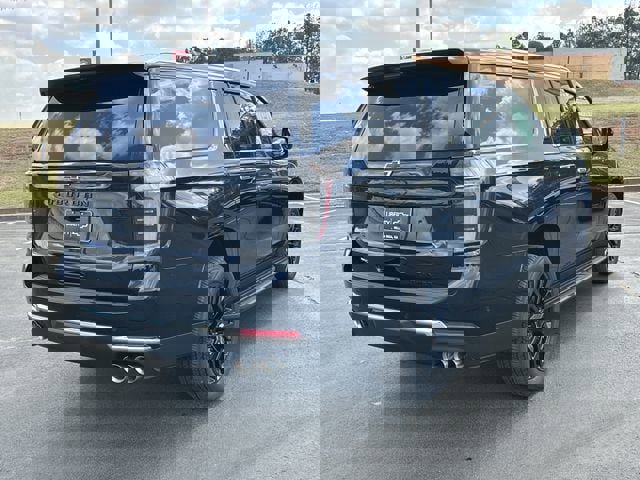 New 2026 Chevrolet Suburban Premier image 5