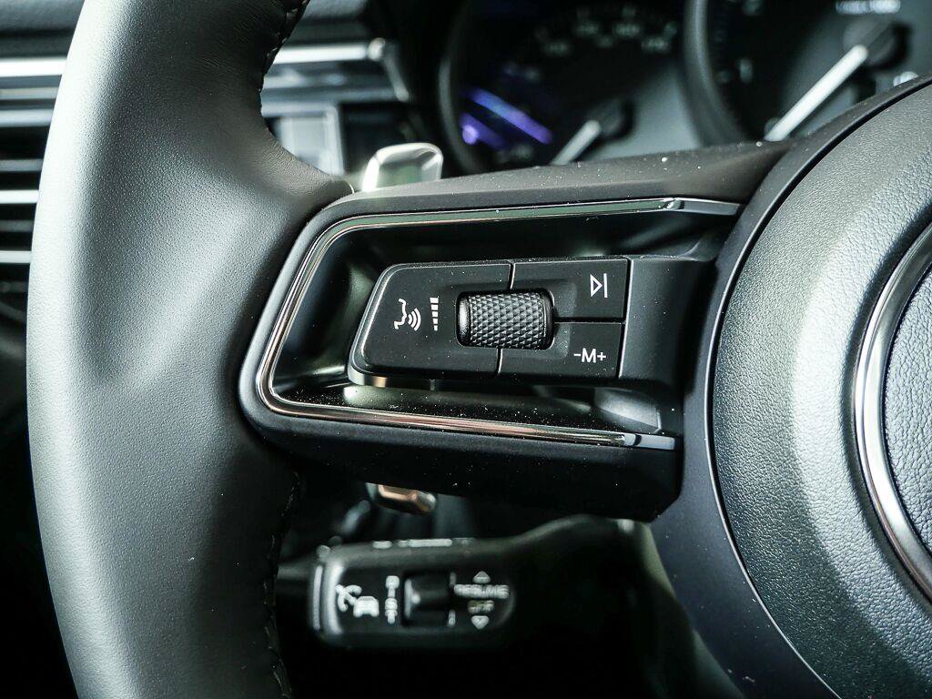 Certified 2026 Porsche Macan Turbo AWD/4WD image 10