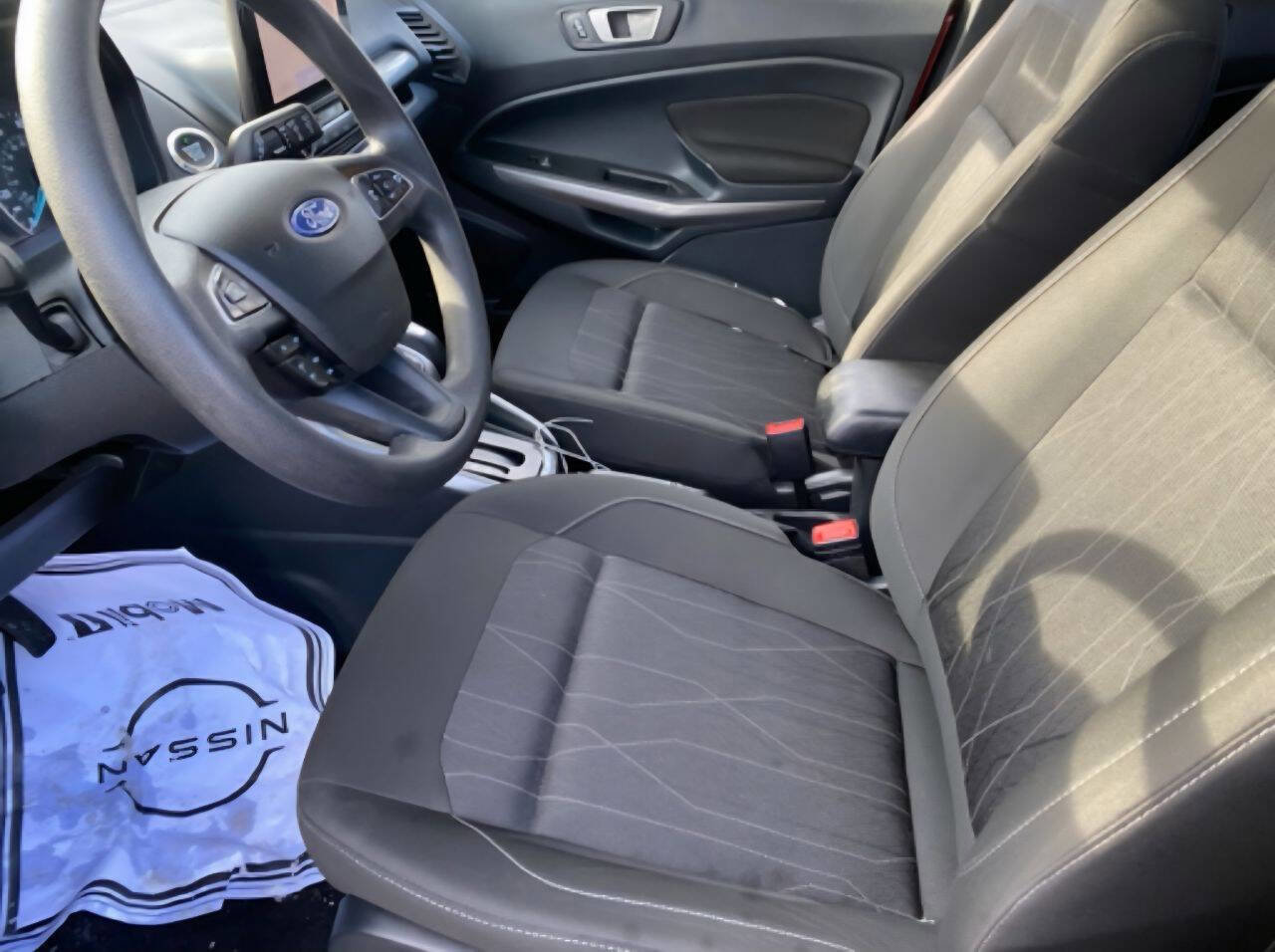Used 2021 Ford EcoSport SE w/ SE Convenience Package image 7