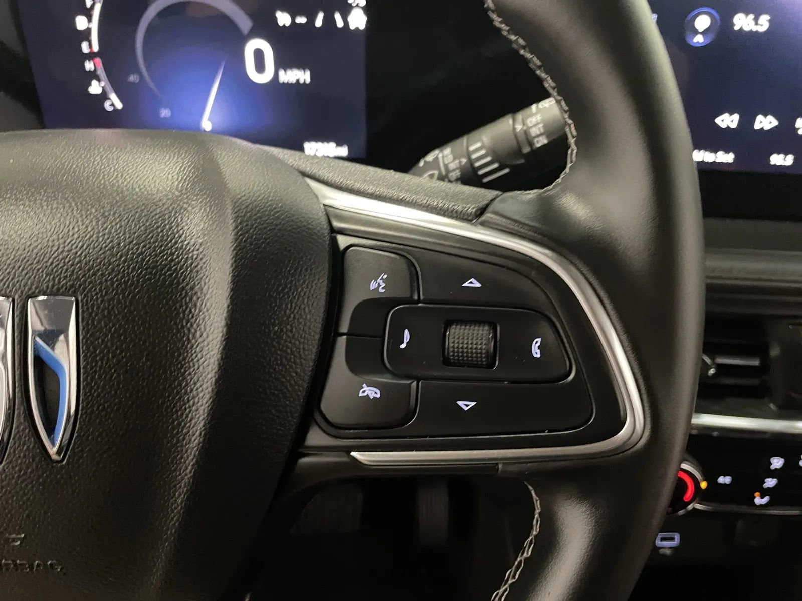 Used 2025 Buick Encore GX Preferred image 20