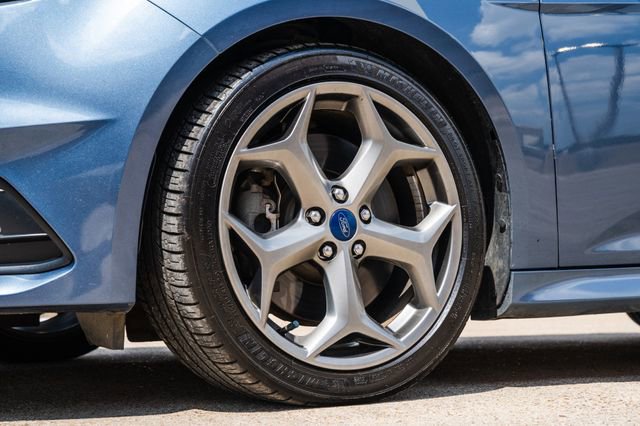 Used 2018 Ford Focus ST image 40