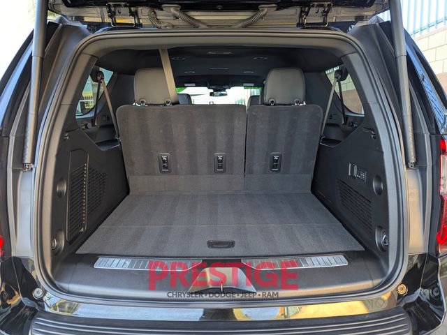 Used 2025 GMC Yukon XL Denali image 10