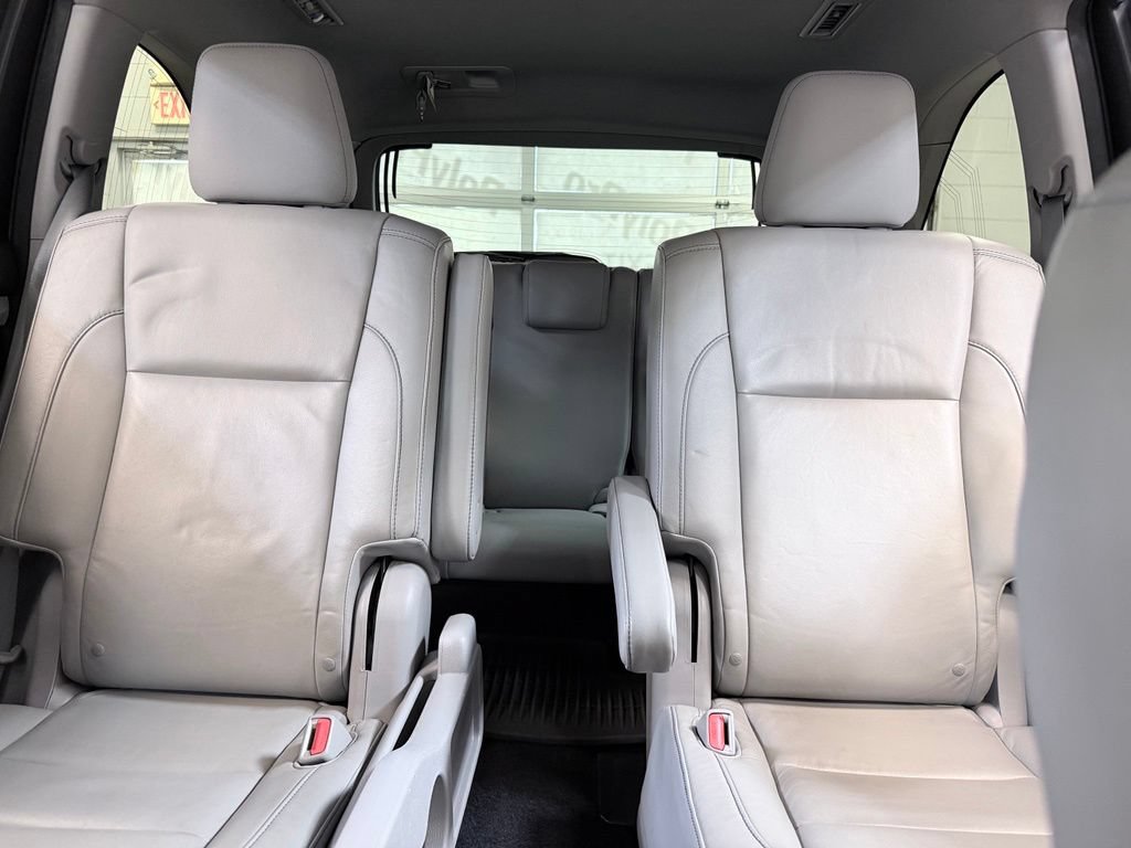 Used 2015 Toyota Highlander XLE AWD/4WD image 16