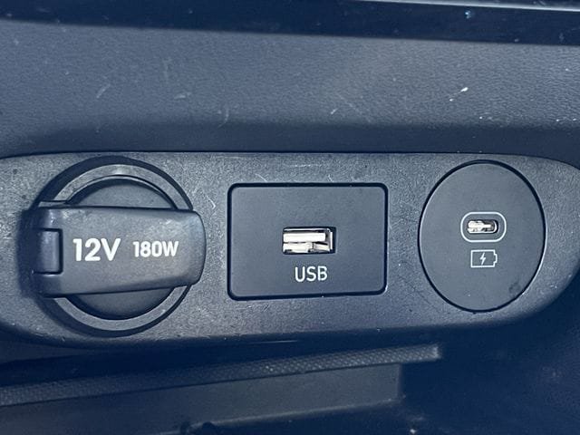 Used 2025 Hyundai Elantra Sport FWD image 19
