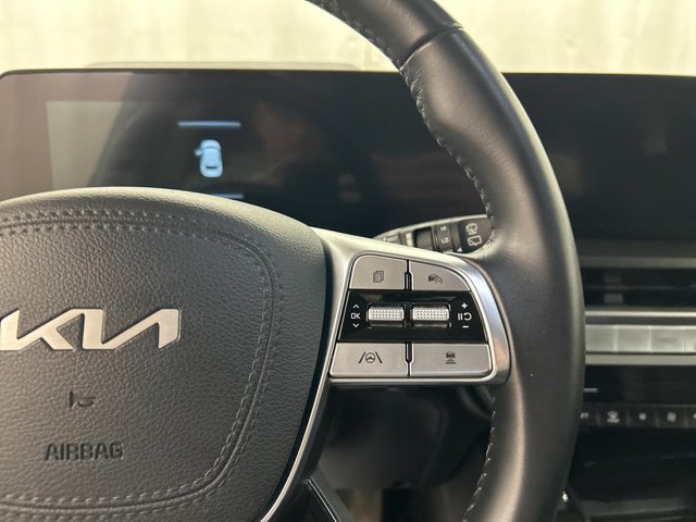Used 2025 Kia Telluride S AWD/4WD image 14