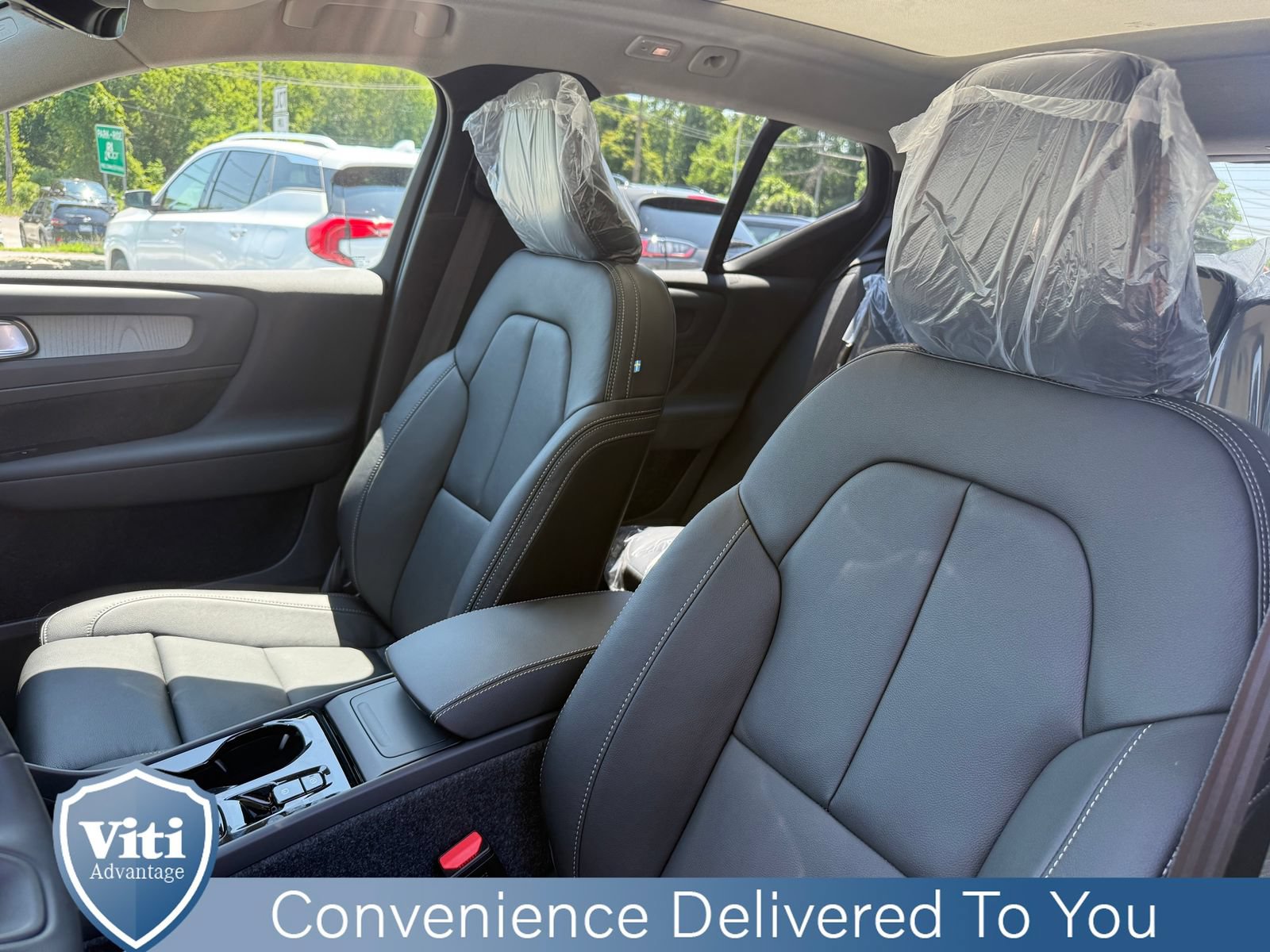 New 2026 Volvo XC40 B5 Plus w/ Protection Package Premier AWD/4WD image 13