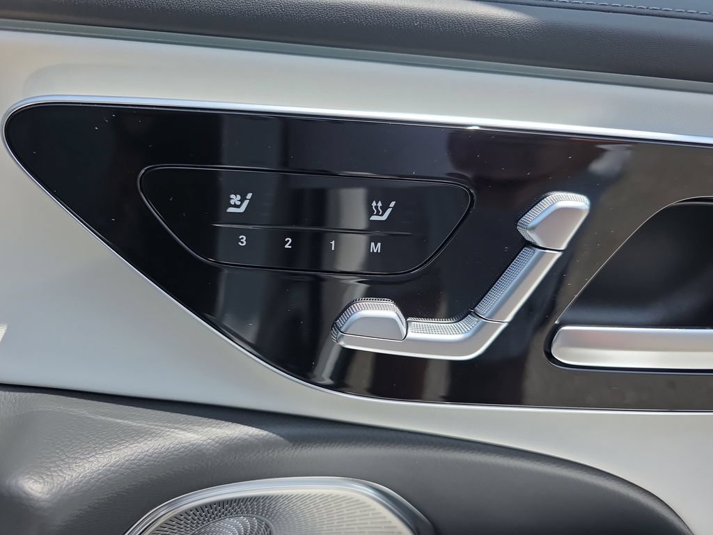New 2026 Mercedes-Benz E 53 AMG e 4MATIC Sedan image 17
