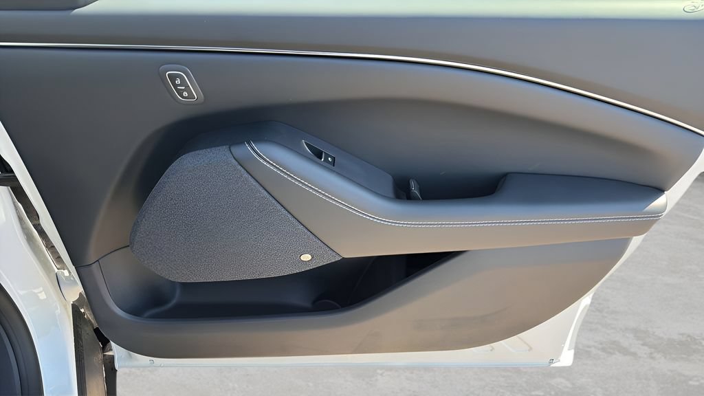 New 2026 Ford Mustang Mach-E Premium AWD/4WD image 10