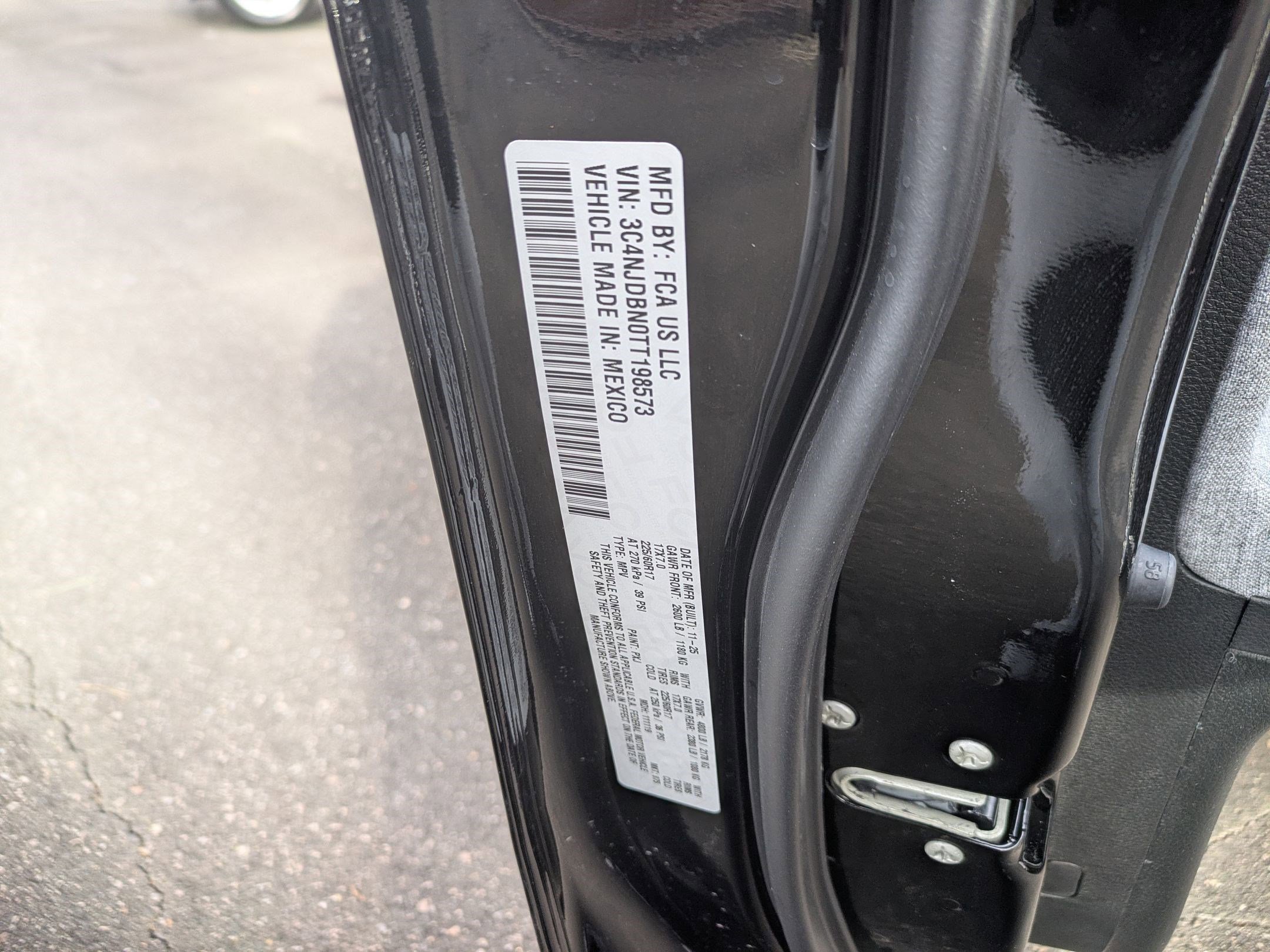 New 2026 Jeep Compass Latitude image 24