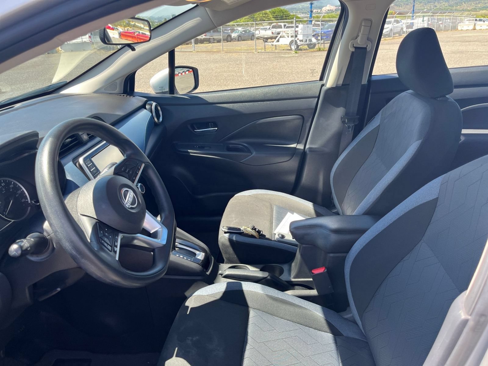 Used 2025 Nissan Versa SV FWD image 21