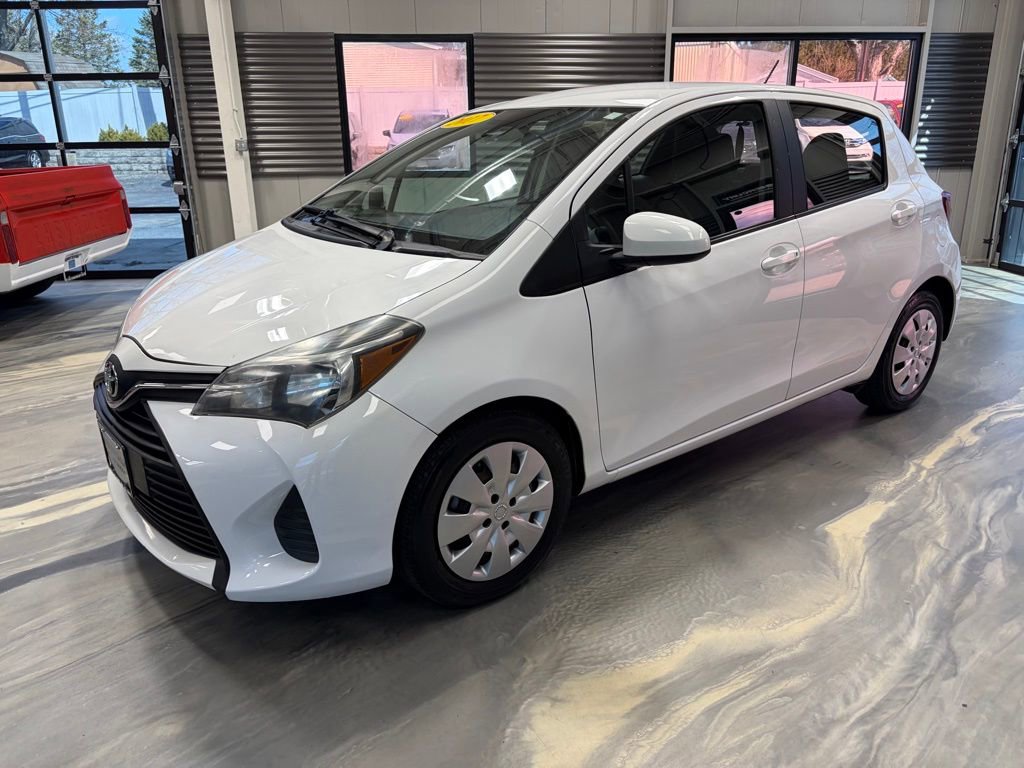 Used 2017 Toyota Yaris L FWD image 31