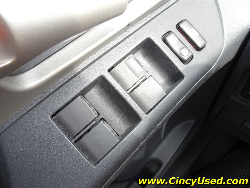 Used 2010 Toyota Matrix S FWD image 24