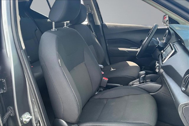 Used 2024 Nissan Kicks S FWD image 26